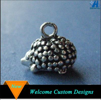 China Simple Design ALLOY Factory Direct Sale Antique Silver 14mm x 12mm Hedgehog Animal Pendant for sale
