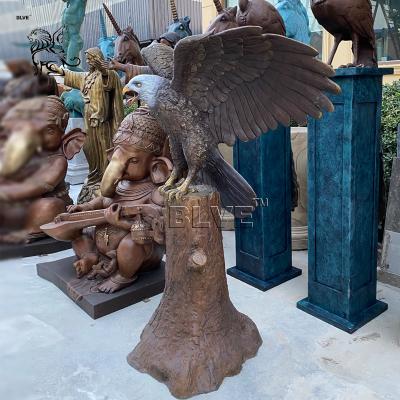 China Large Outdoor Eagle Statues Bronze Sculpture Life Size Metal Animal Home Decor Garden en venta