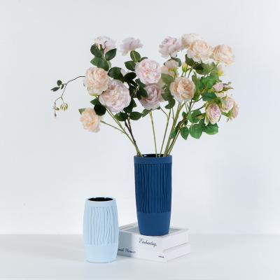 China 100% Handmade Household Nordic Simple Creative Blue Decoration Vase Ceramic Vases for sale