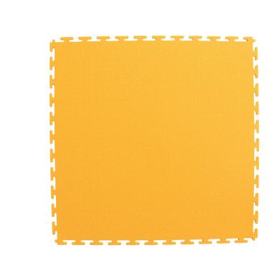 China Industrial Garage Factory PVC Fire Resistant Vinyl Floor Tile Production Line for sale