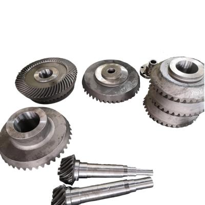 Cina Fresatura di ingranaggi di precisione e macinatura dei denti per un funzionamento regolare degli ingranaggi a gomma a spirale in vendita