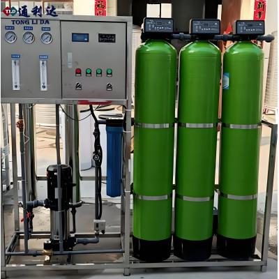 中国 600-1000L/H 産業用塩水 RO 工場用水フィルター 1.8m*0.8m*2m 販売のため