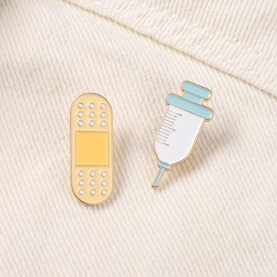 China Europe New Arrival Medical Brooches Doctor Enamel Pins Metal Badges Shirt Bag Lapel Pin For Students for sale