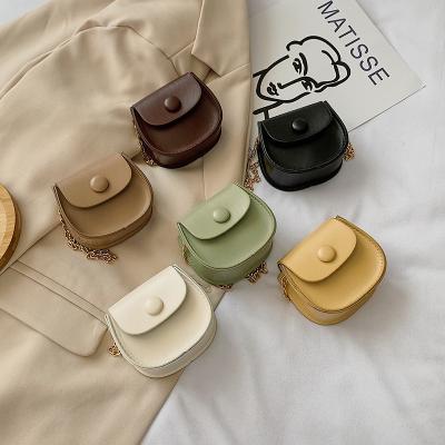China Shoulder bag chain cross small bag high quality female 2021 new mini - body saddle bag for sale