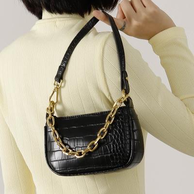 China 2021 High Quality Mini Bag Shoulder Armpit Bag Chain Armpit Bag for sale