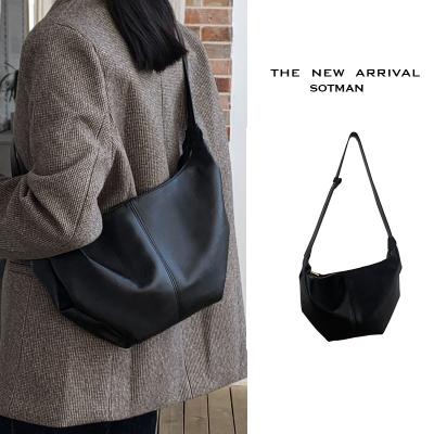 China 2021 Female High Quality Dumpling Bag Shoulder Bag Large Capacity Pleated Soft Cross - Body Bag for sale