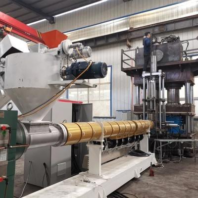 China Plataforma plástica de la máquina plástica de la plataforma que presiona la cadena de producción en venta