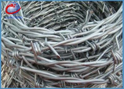 China Alambre de púas galvanizado sumergido caliente de la torsión del doble del hierro para la malla de protección en venta