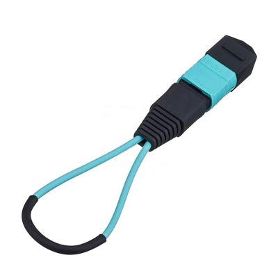 Chine câble à plusieurs modes de fonctionnement de réalimentation de fibre de 12F OM3 MPO pour l'essai de télécom à vendre