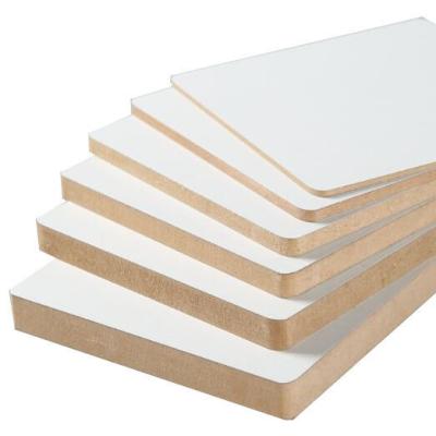 Chine Prix du carton Mdf de première classe / qualité du carton Mdf de première classe / fond 6mm / 9mm / 12mm / 18mm à vendre
