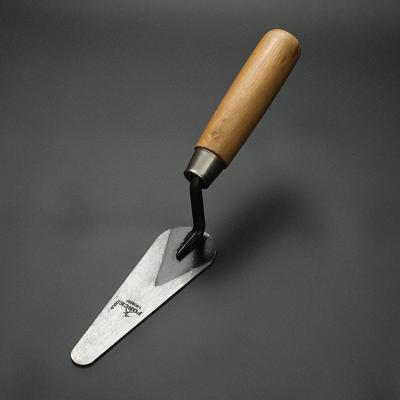 China Wood Narrow Handle Carbon Steel Blade Mortar Concrete Float Masonry Cornered Finishing Trowel for sale