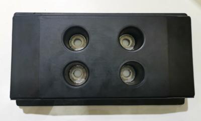 China Almofadas da trilha da borracha/poliuretano para a resistência de desgaste da largura dos Pavers 300mm do asfalto à venda