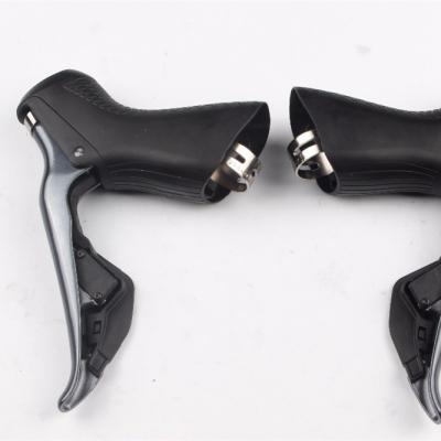 China Shimano Ultegra R8050 Road Bike 2x11-speed 22 Speed Dual Control Clutch Lever R+ L Set Road Bike Bicycle Brake Clutch R8050 for sale