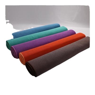 中国 Kids Safe Hot Yoga Mat Towel Non Slip Skinless Super Absorbent Yoga Towel Microfiber Printed 販売のため