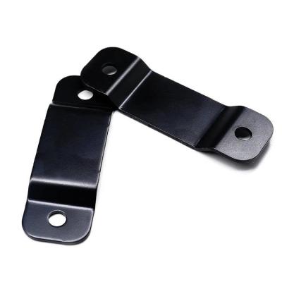 Chine Clip de supports pièces d'emboutissage métalliques personnalisées montage de support de revêtement noir à vendre