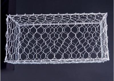 Cina Caldo esagonale dei canestri della parete del gabbione di 2.7mm immerso galvanizzato in vendita