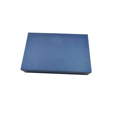 China Recyclable High Quality Custom Packaging Gift Paper Box New Design Varnishing Lamination Surface Finishing For Alcohol for sale