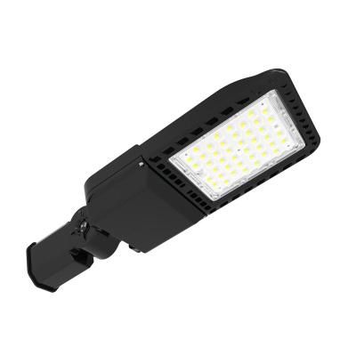 China CCT 6500K IP66 120w waterdicht parkeerterrein licht voor veelzijdige montage opties Te koop