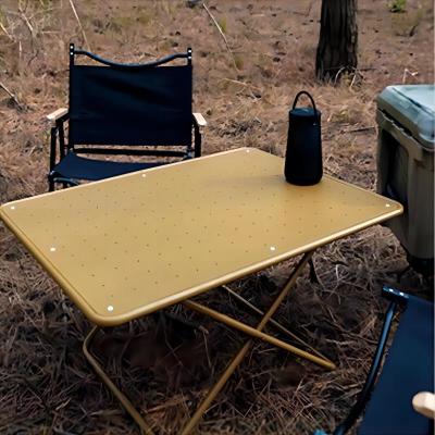 China Mesa de acampada plegable de aluminio ligero con piernas plegables Mesa táctica de aluminio en venta