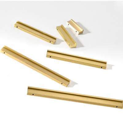 China CUCA Modern Decorative Wardrobe Brass Drawer Knob Kitchen Modern Handle Door Cabinet And Pull Luxury Simple Edges for sale