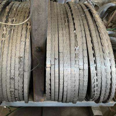 China Galvanized Security Razor Blade BTO-22 Concertina Barbed Wire Fence for Airport Fence for sale