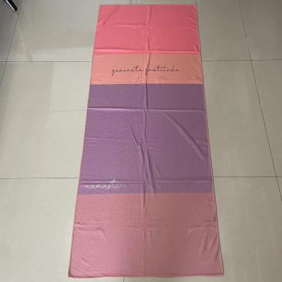 Chine Serviette de bain pelucheuse et élastique à séchage rapide serviette de plage de gaufre à vendre