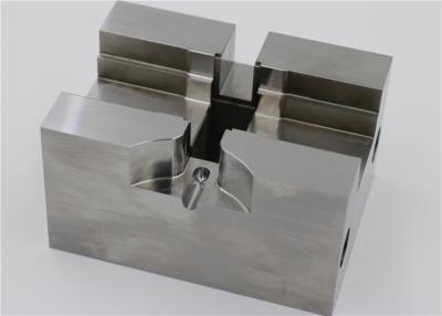 China 0.005mm Tolerance Precision Mechanical Parts Injection Mold Components for sale