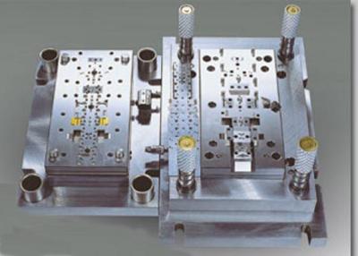 China Progressive Die 0.002MM Precision Hardware Mold 0.05 Angle Clearness for sale