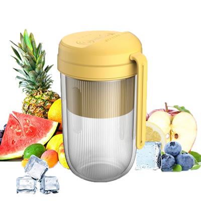 China Personal Blender Mini Chargeable Battery Electric Smoothie Mini Juicer Cup Portable High Efficiency Protable Usb Blender Size Fruit for sale