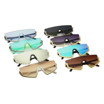 China GLASSES Fashion Eropean And America Trendy Luxury Oversized One Piece Shades Mens Womens Cyber Punk Sunglasses for sale