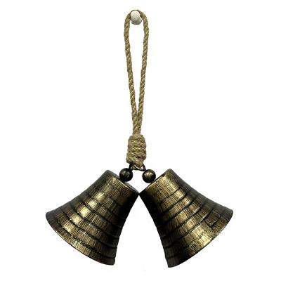 China Wholesale Hot Selling Gold Christmas Antique Christmas Bell/Factory Gift Halloween Decorations/Wholesale Metal Party Pendant Door for sale