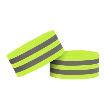 China Safety Outdoors High Traffice Road Visibility Band Wristbands Reflectivor Running Jogging Walking Strap For Women Men Running Speed Running Armbands Elastic Reflective Tape for sale