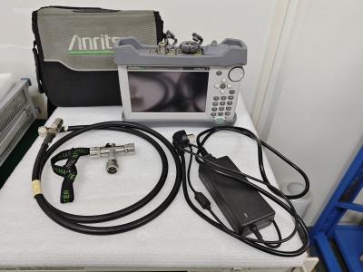 China Anritsu S331L Site Master Cable portátil y analizador de antena Tiempo de funcionamiento de batería largo con analizador de espectro de señal en venta