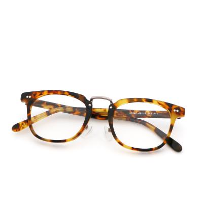 Chine Cadre de lunettes optiques en acier de grain de bois pour hommes et femmes à vendre
