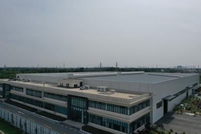 China Estructura de acero de alta resistencia de varios pisos Almacén industrial Edificios metálicos prefabricados aislados en venta