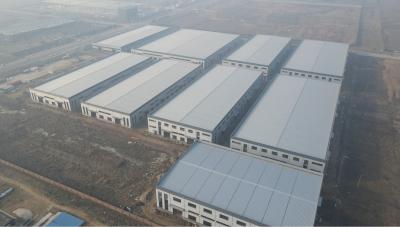Chine Cadre de structure en acier préfabriqué portable d'entrepôt de bâtiments industriels et commerciaux à vendre