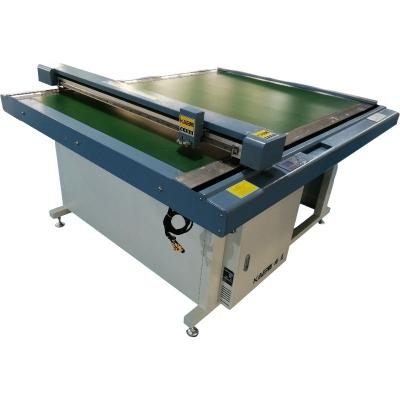China 1510 Flatbed Inkjet Pen Drawing Cutting Plotter Perfectly Cuts Bags with ≤3mm Thickness for sale