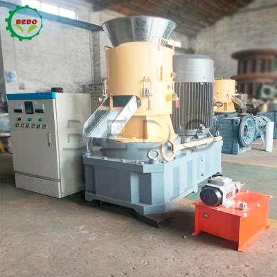 Chine Machine à pellet à bois à commande PLC à 380 V à vendre