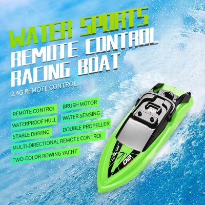 China RC Hobby High Performance Brush Motor Boat 2.4G Wireless Remote Control Rechargeable Racing Boat Toy For Boys for sale