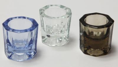 Chine Utilisation en verre dentaire de tasse pour la médecine dentaire d'endroit à vendre