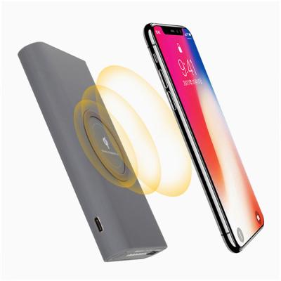 China Newest High Speed Radio Working Day Gift Fast Charging Power Bank For Cell Phone for sale