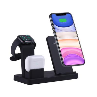 China Fast Charging Speed 2021 Trending Product Mobile Phone Qi Wireless Chargers 3 Portable In 1 Charging Station Suitable For Mobile Phone Earphone for sale