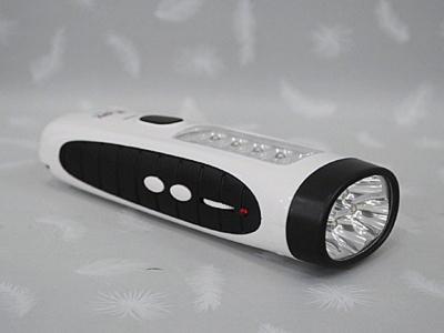 China Tocha exterior recarregável do diodo emissor de luz do plástico da emergência com rádio da varredura de FM o auto à venda