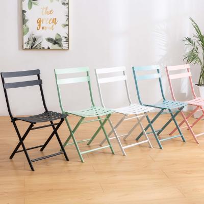 China Durable Stable Wholesale White Resin Folding Chair Camp Fold Up Modern Outdoor Nordic Garden Funiture Folding Chair for sale