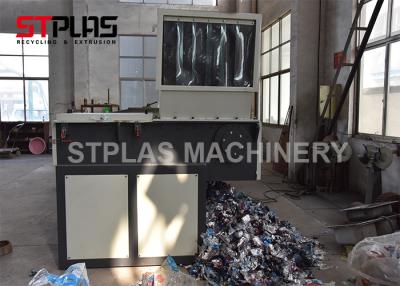 Cina Singola trinciatrice del film plastico industriale per il film plastico del polipropilene, del polietilene, il PE, i pp ed il MATERIALE MOLLE in vendita