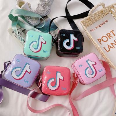 China Others Fashion cute Kids Silicone Bag Mini Coin Purse Baby Tik Tok coin Girls Kids Purses Handbag for sale