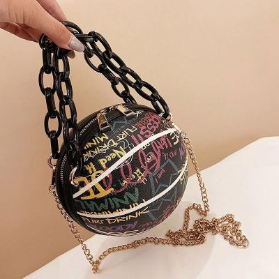 China High Quallity 2023 fashionable kids Graffiti hand bags purses kids mini basketball chain handbags for sale