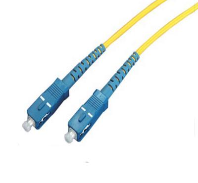 Китай SC/UPC к гибкому проводу волокна одиночного режима SC/UPC, гибкому проводу FTTH оптически продается