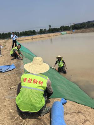 China Pond Aquaculture Lining Solutions 4m Width Cement Blanket with Textile Fibers and Cement Powder for sale