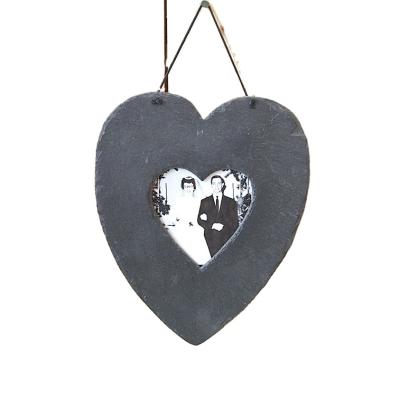 China Hot Sale 32*19cm Stone Picture Frames Stone Heart Shape Slate Hanging Board Toy Sign Board Outdoor Hanging Slate Board for sale